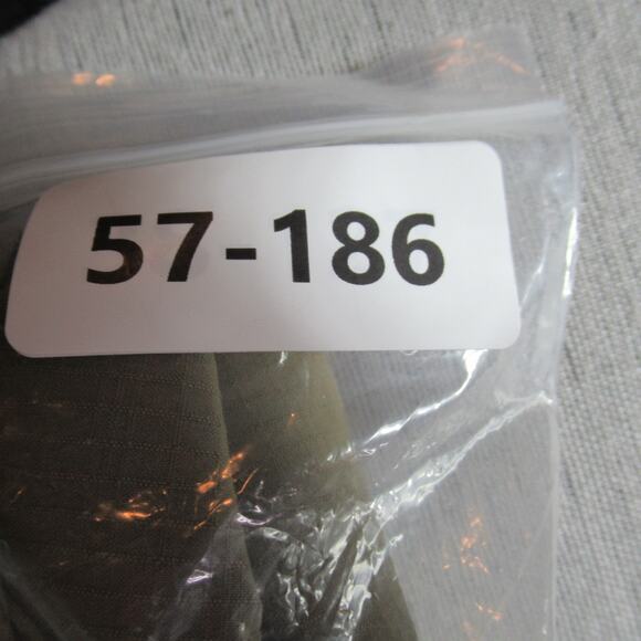 Under Armour Pants Womens Medium Green Track Wide Leg Athletic Lightweight NWT - Picture 10 of 10